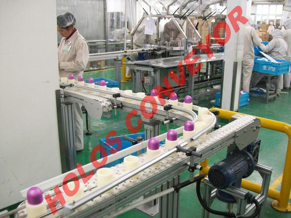 轉(zhuǎn)彎輸送機操作需要注意哪些方面 轉(zhuǎn)彎輸送機操作需要注意哪些方面