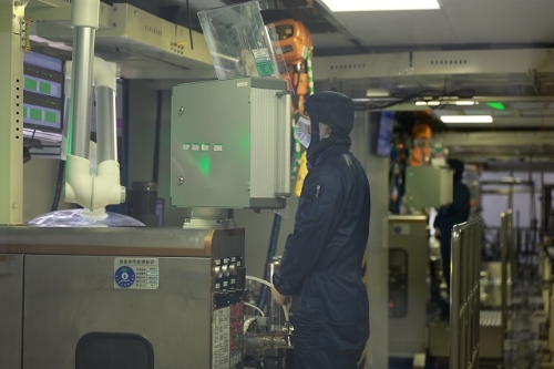 s_e52d51f74a5d4d2c84c95c9fb92ee558.jpg s_e52d51f74a5d4d2c84c95c9fb92ee558.jpg